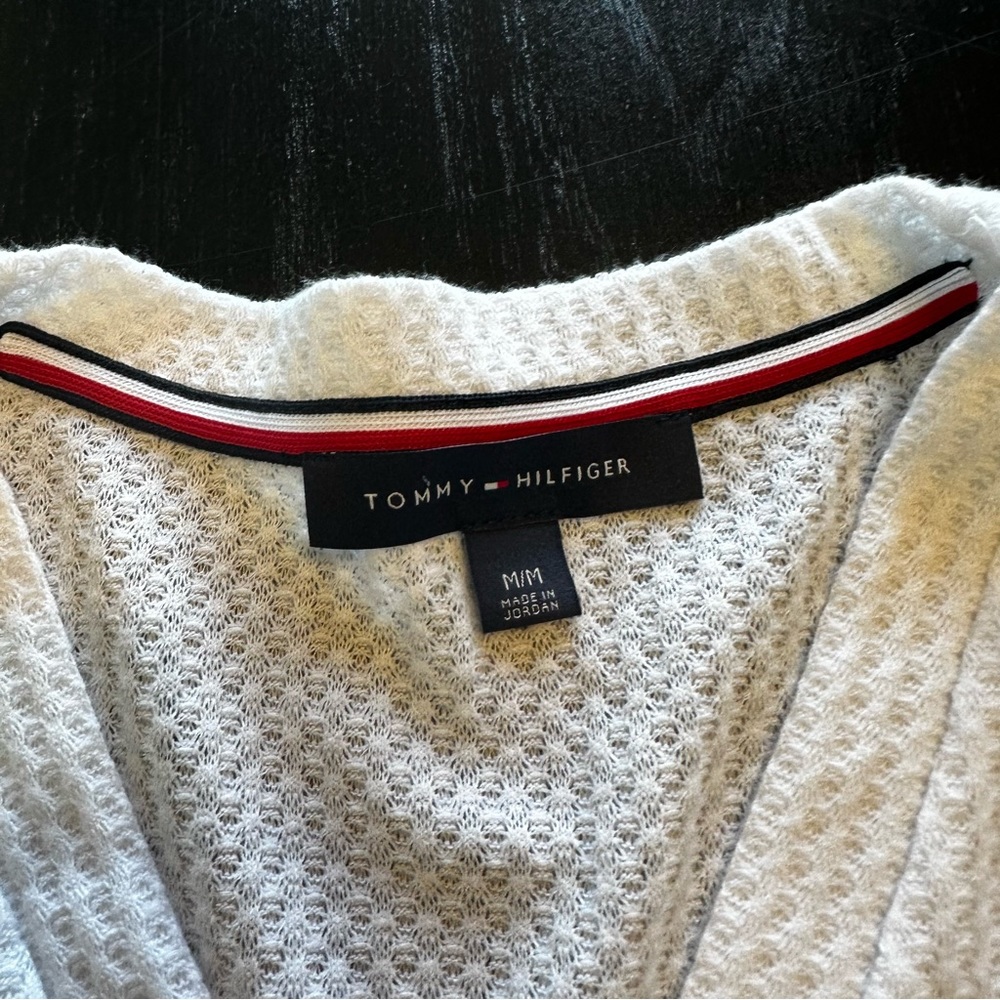 Tommy Hilfiger Medium Cardigan Lot Two Pack White and Red Never Worn Long Sleeve - Picture 4 of 12
